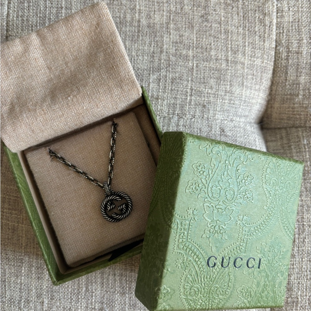 Gucci Interlocking Woven G Oxidized Sterling Silver Necklace 20” Unisex